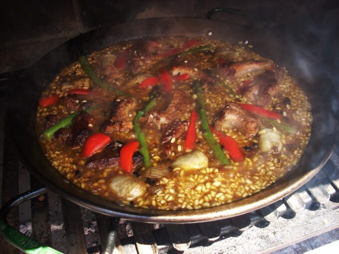 Paella costillas