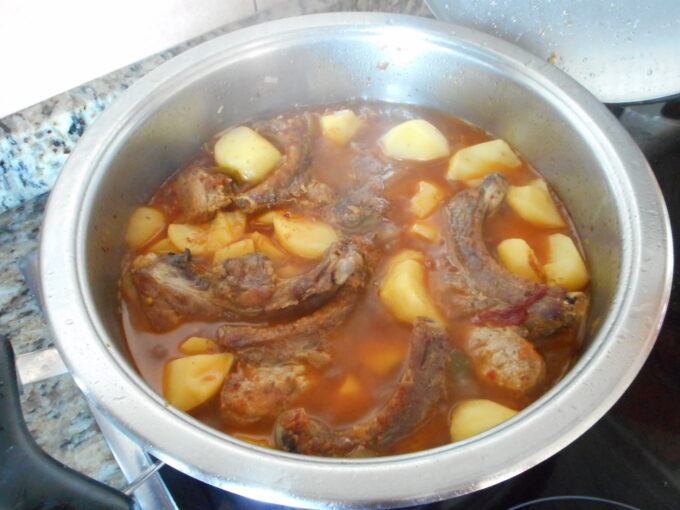 Costillas guisadas