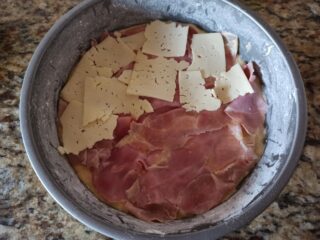 Pastel de jamón y queso