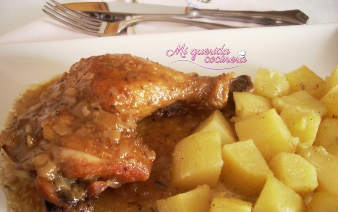 Pollo en salsa de tomillo y romero.