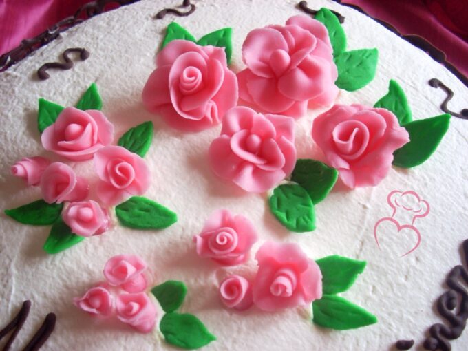 Tutorial para hacer rosas de fondant