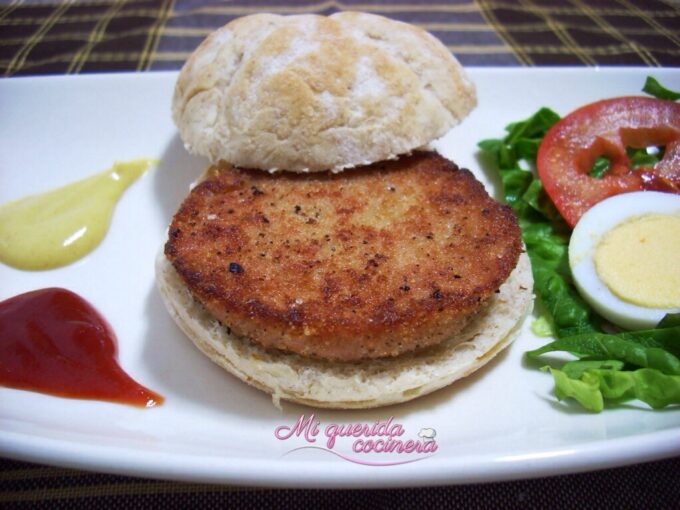 Hamburguesita de atún a la plancha