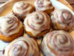 Cinnamon rolls o rollos de canela