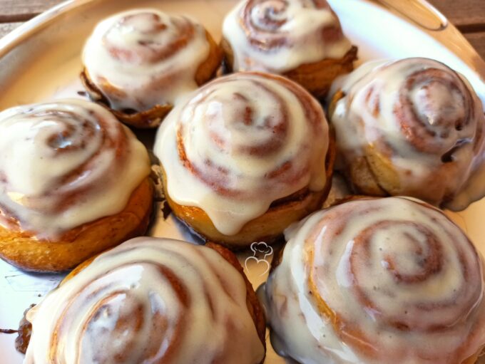 Cinnamon rolls o Rollos de canela