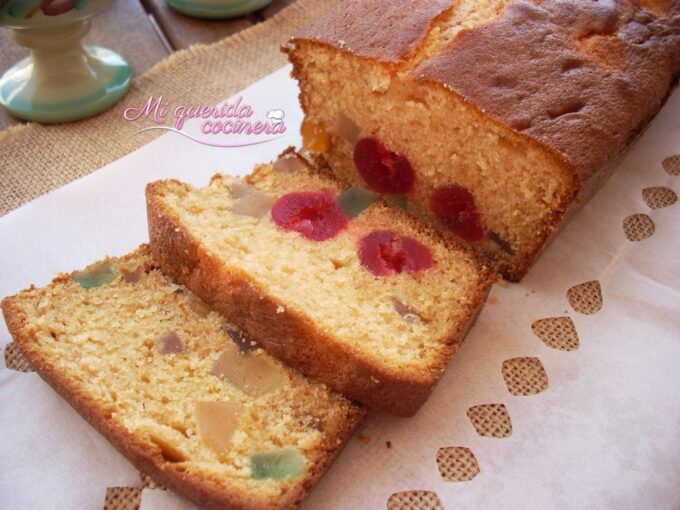 Plum cake o bizcocho de ciruelas