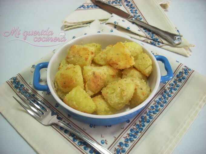 Patatas con queso y especias al horno