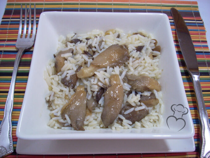 Arroz blanco salteado con setas