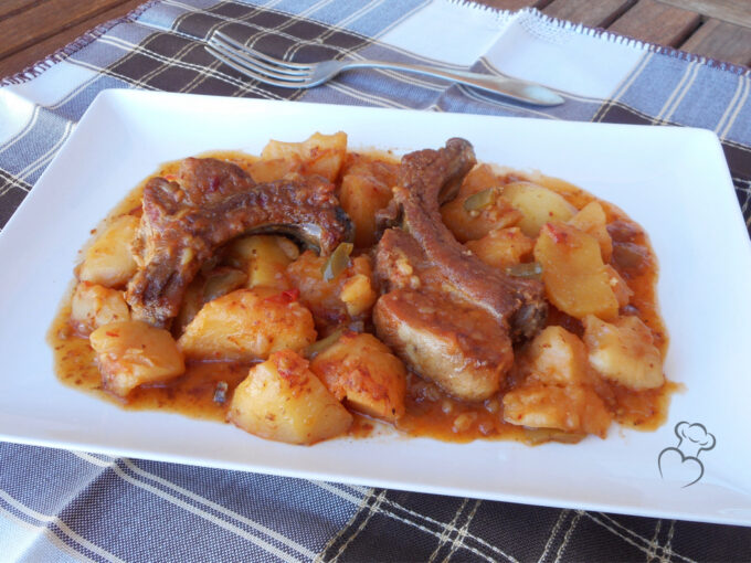 Costillas guisadas con patatas