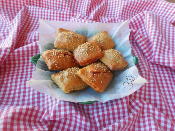 Ravioli con masa de empanada al horno