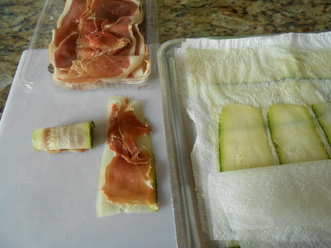 Rollitos de calabacín y jamón serrano